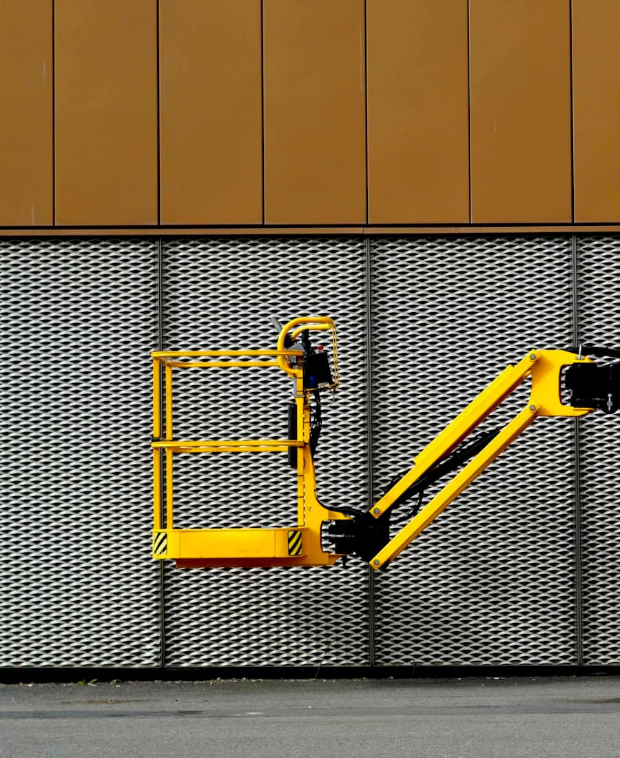 Scissor & Boom Lifts available for rental, Up to 20m+